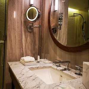 Deluxe Guest Room